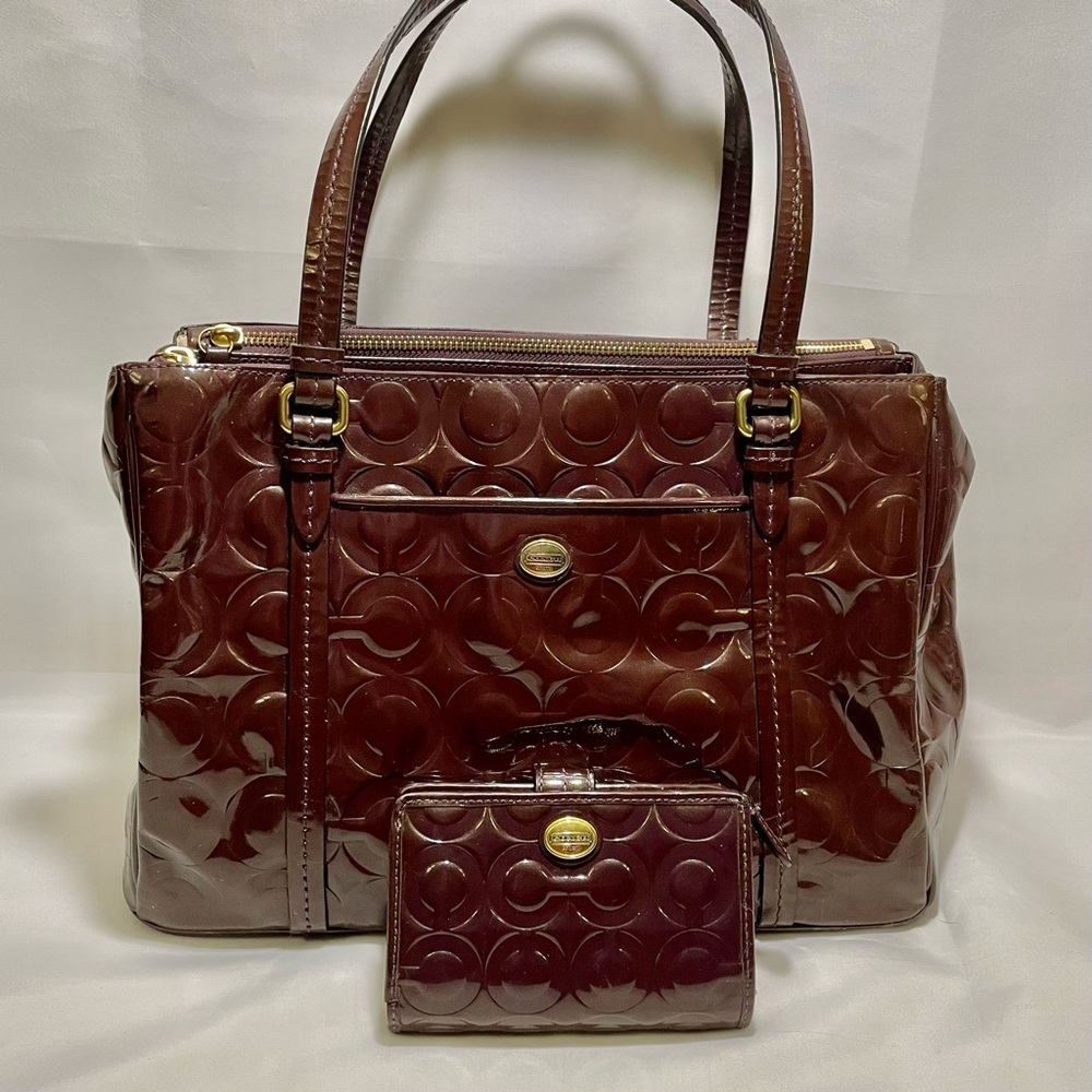 Coach Peyton Op Art Embossed Patent Leather Satchel/Tote and Wallet Set